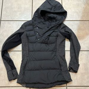 Heritage black lululemon size 4 down pullover.  Great condition.